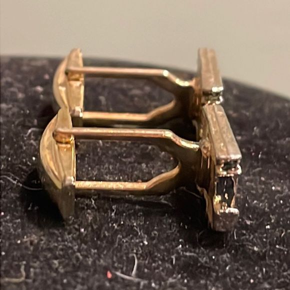 Vintage MCM 1952 mixed metal 3D gold tone whale back trolley car cuff links - Picture 9 of 15